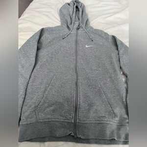 Men’s Nike zip-up jacket, size Small. Fits women, as well. Clean and comfy.